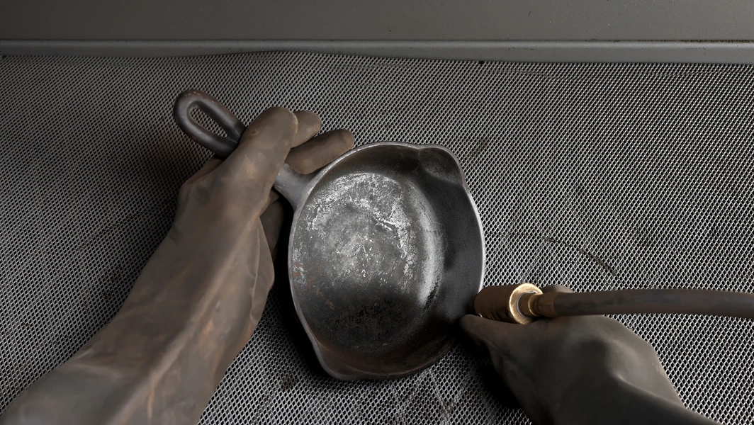 How to season cast iron with shortening