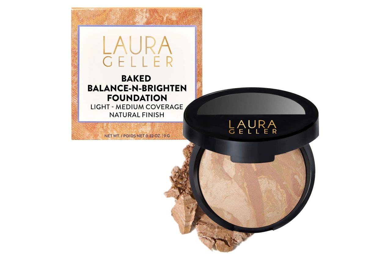 LAURA GELLER NEW YORK Award-Winning Baked Balance-n-Brighten Color Correcting Powder Foundation – Handmade in Italy – Buildable Coverage, Matte Finish – For Mature & Sensitive Skin – 03 Light