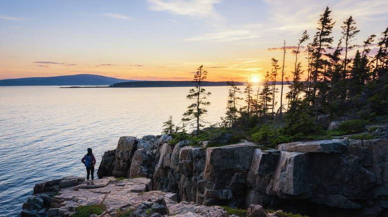 Maine's Coastal Town Near Acadia National Park Is An Artsy Gem For A Quiet Escape With Cozy Lodging