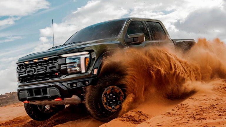 El Ford F-150 Raptor R llega a Europa con un V8 de 730 CV y un consumo ...