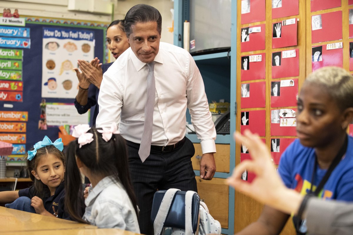 LA school superintendent Alberto Carvalho resigns amid FBI probe