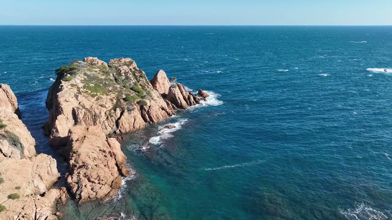 Begur, Spain: Drone tour of Costa Brava’s hilltop castle and sea
