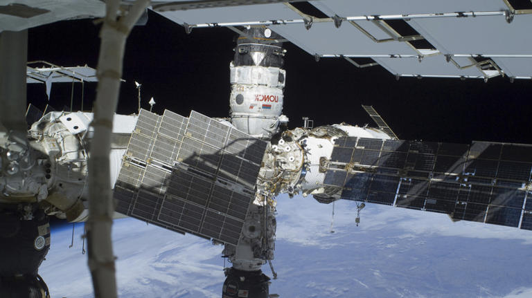 NASA almost evacuated the ISS because Russia wanted to drill the hull ...