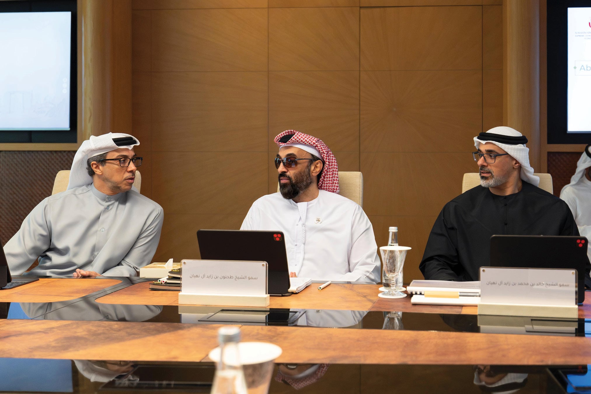 Abu Dhabi reviews performance of sovereign wealth funds amid global ...