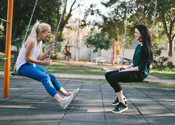 40 subtle things people do that instantly ruin a first impression
