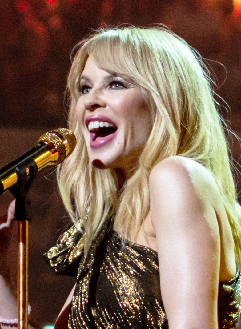 Kylie Minogue : son secret pour rester en forme sans routine stricte