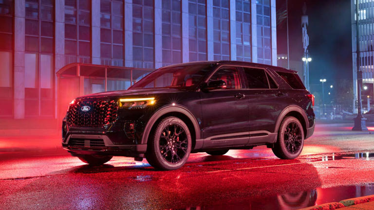 ford-drops-unbelievable-2026-explorer-lease-deals-for-august