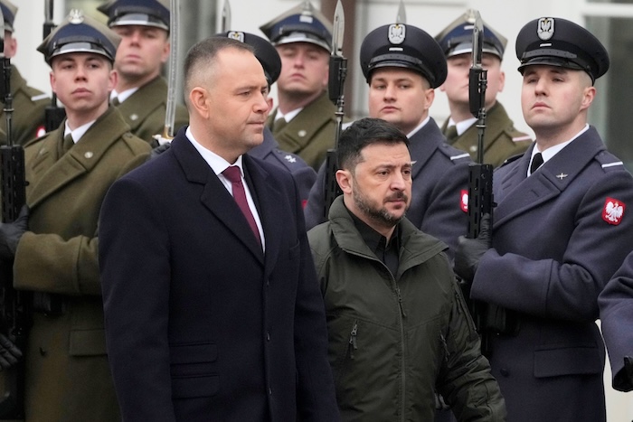Ukrainian war remakes war