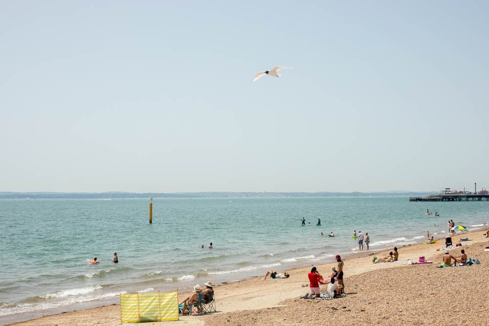Portsmouth heatwave: Red weather alert extended to Portsmouth as Met ...