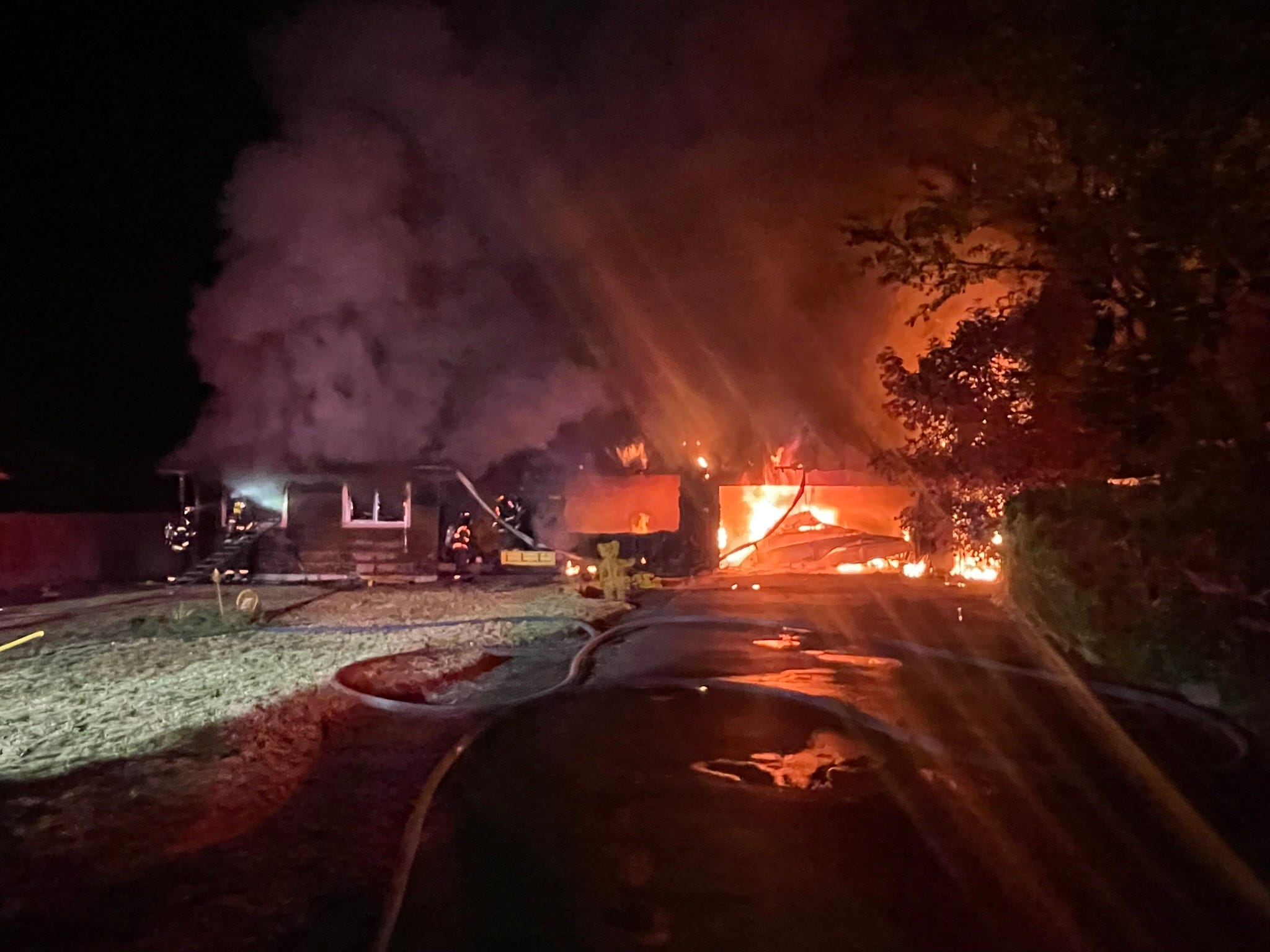 1 dead in overnight house fire in Lofall neighborhood