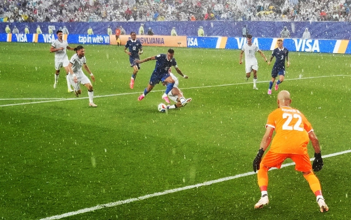 Trận đấu đầu tiên ở World Cup 2026 bị hoãn