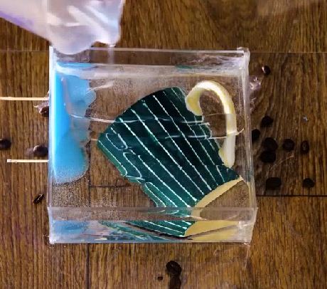 Creative epoxy crafts that shine! Pour and set your imagination free!