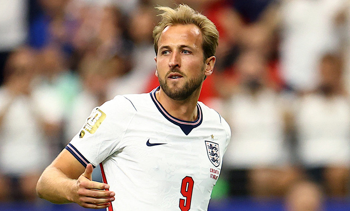 Phù thủy Ghana từng ám Ronaldo lại nguyền Harry Kane