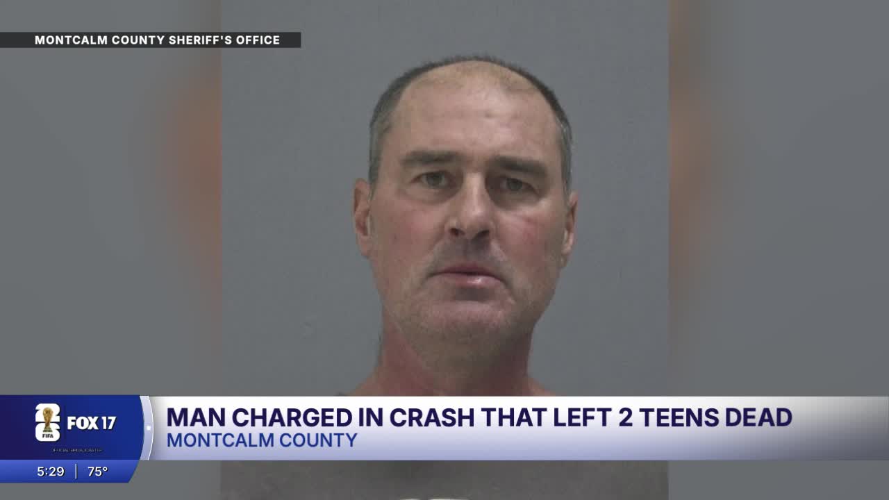 Man charged with driving drunk, causing crash that killed two 17-year-olds