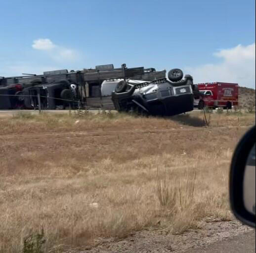 I-25 southbound back open in southern Colorado after rollover semi crash