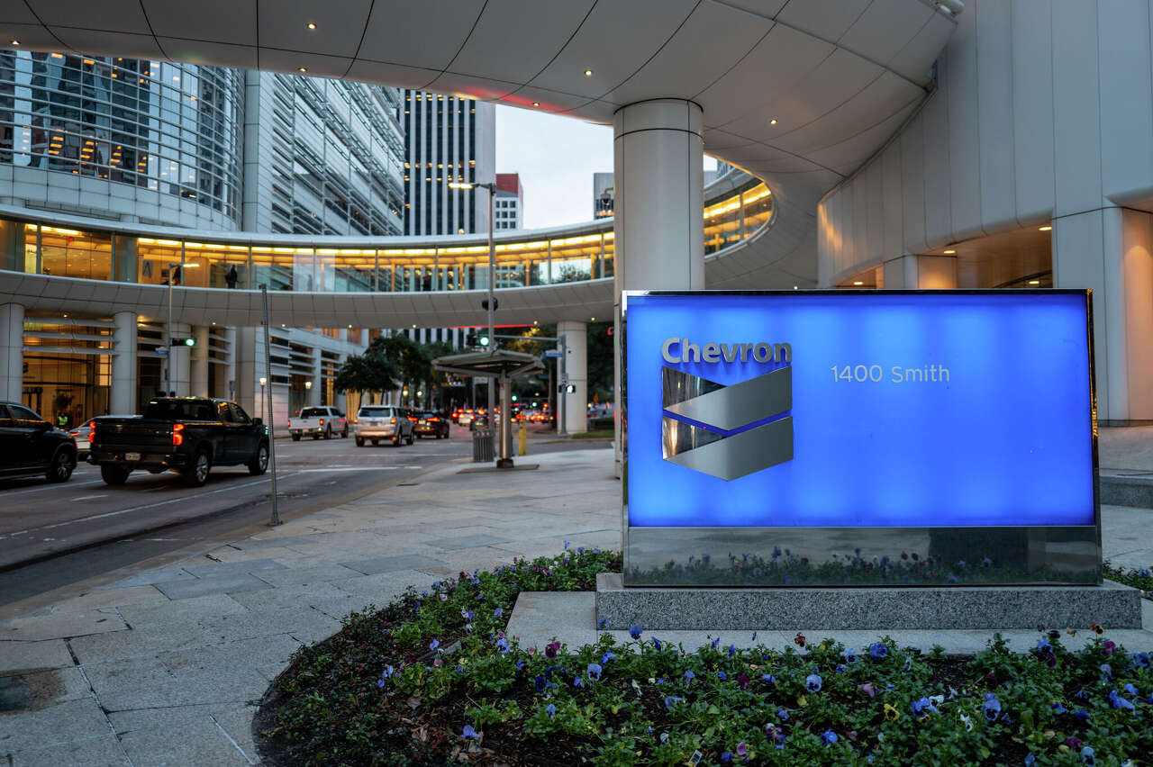 Houston oil giant partners with Microsoft to power West Texas data ...