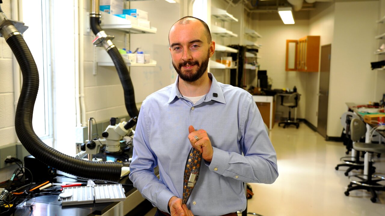 Haptic insoles and forearm band improve balance by substituting lost ...