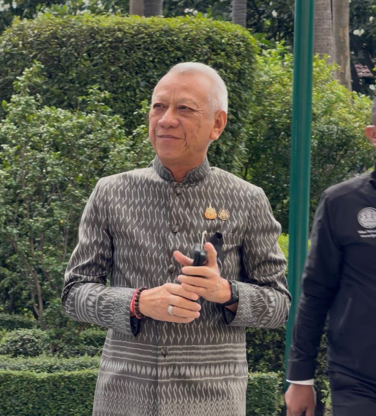 พิพัฒน์ เผย นายกฯ สั่งเร่งจัดการปม ค่าไฟแฝง ต้องหาผู้ชำระแทน โดยไม่บวก ...