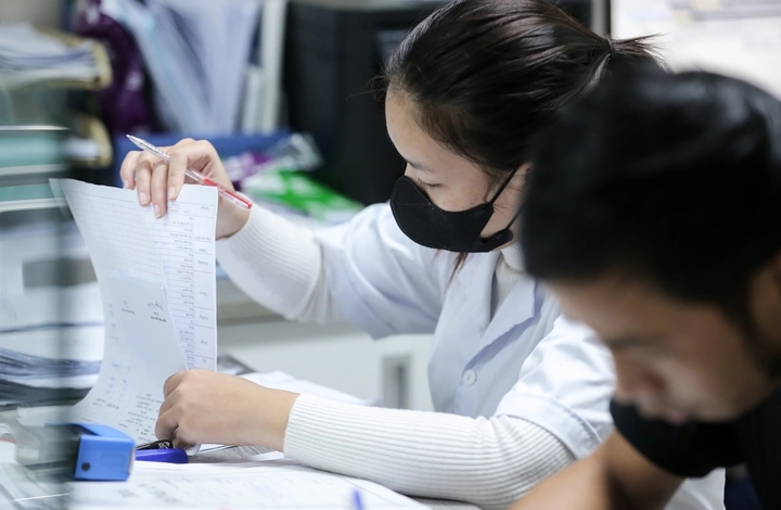 Lần đầu tính chi phí quản lý, tiền khám và giường bệnh loạt viện lớn cùng tăng