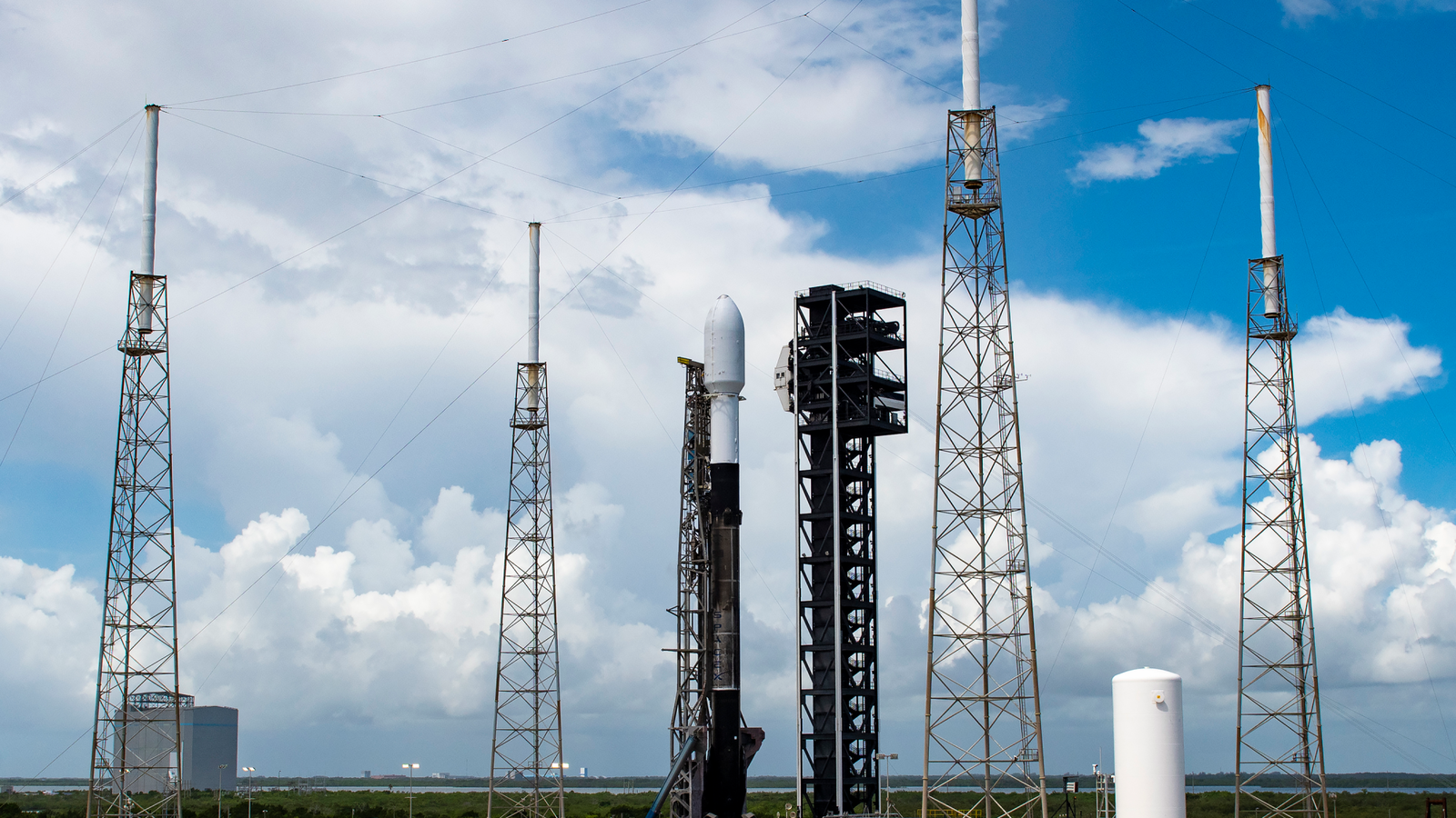 SpaceX lancerà Starfall, una capsula con un compito insolito