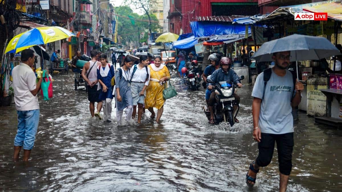 When will monsoon reach Delhi? Humid weather, rain keep residents guessing