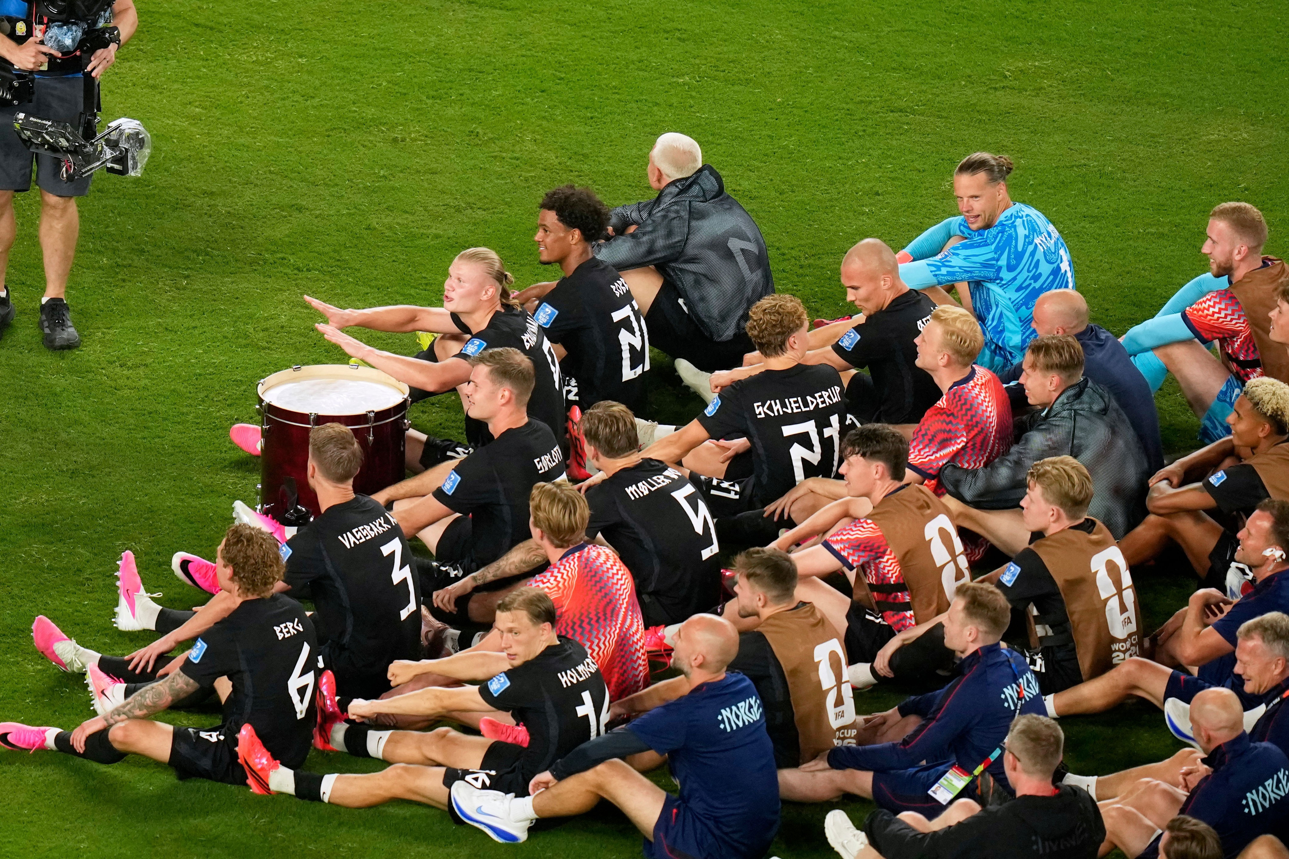 Erling Haaland scores 2 more goals and Norway beats Senegal 3-2 to reach World Cup round of 32