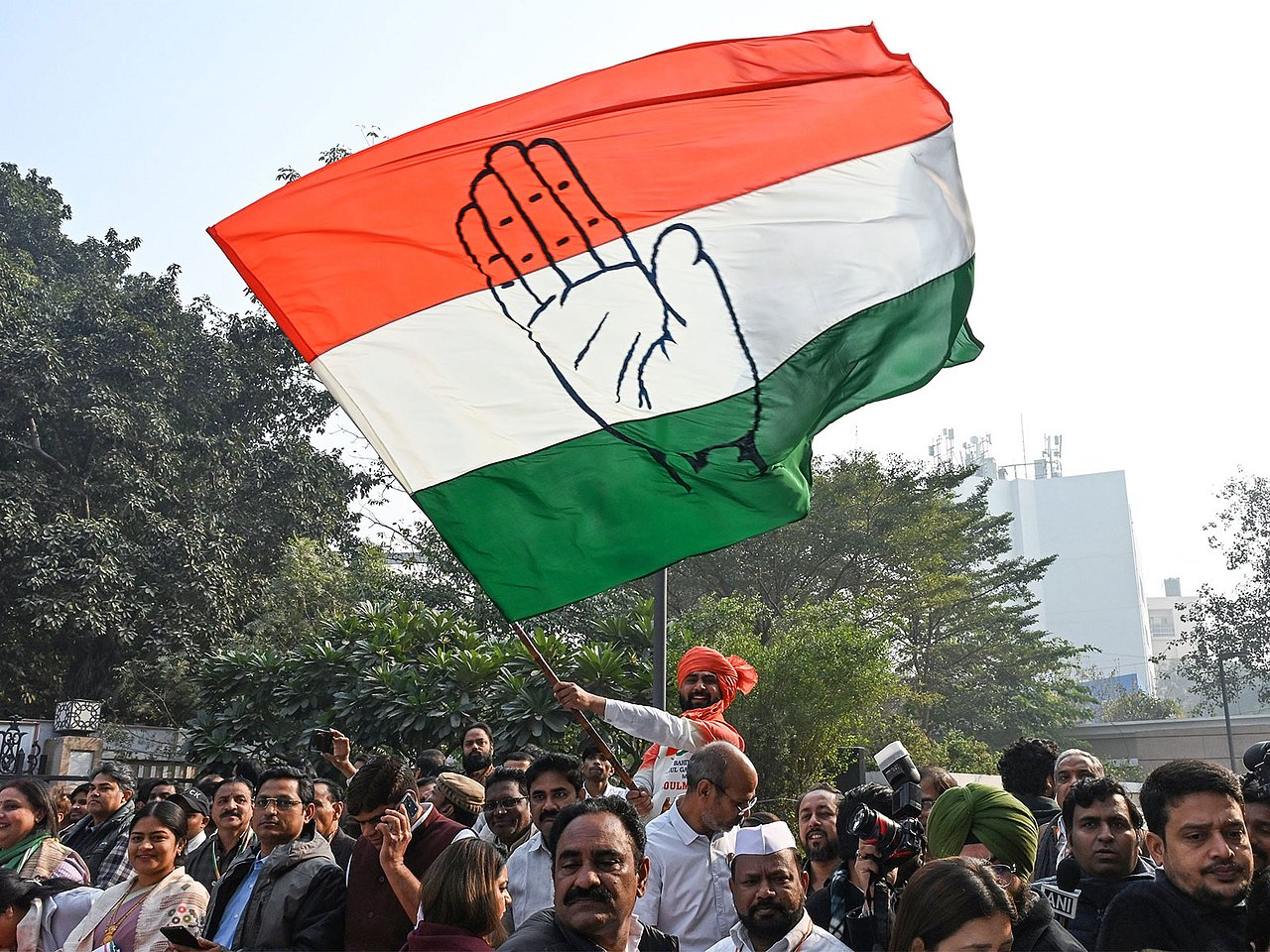 Cross-voting in Karnataka MLC polls: BY Vijayendra, Ashoka to meet Nitin