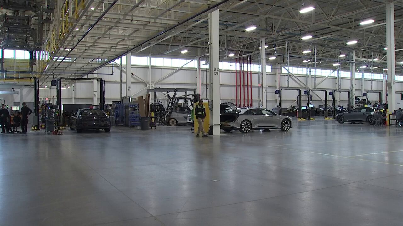 Lucid Motors set to lay off hundreds of workers in Arizona