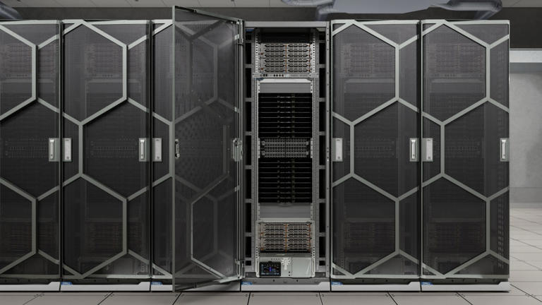 144 GPUs per rack: Dell launches new server for massive supercomputing ...