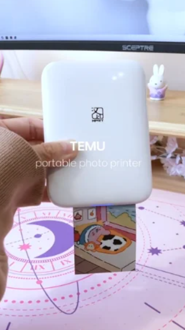 Portable photo printer worth carrying everywhere