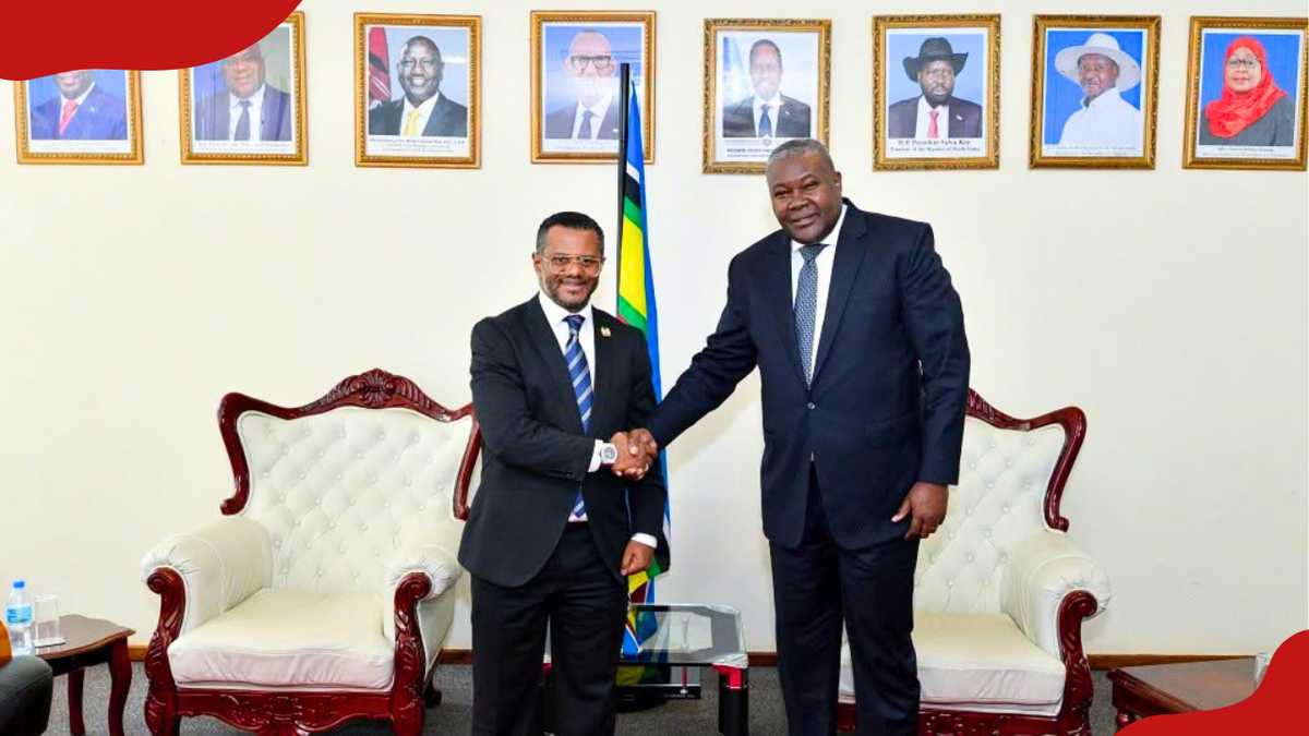 Hassan Omar delivers Ruto's message to new EAC secretary general ahead ...