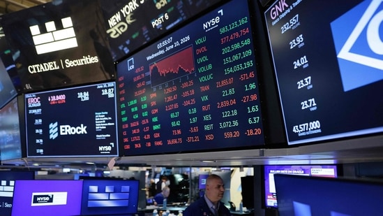 Wall Street closes sharply lower as AI cash burn fears spark tech selloff
