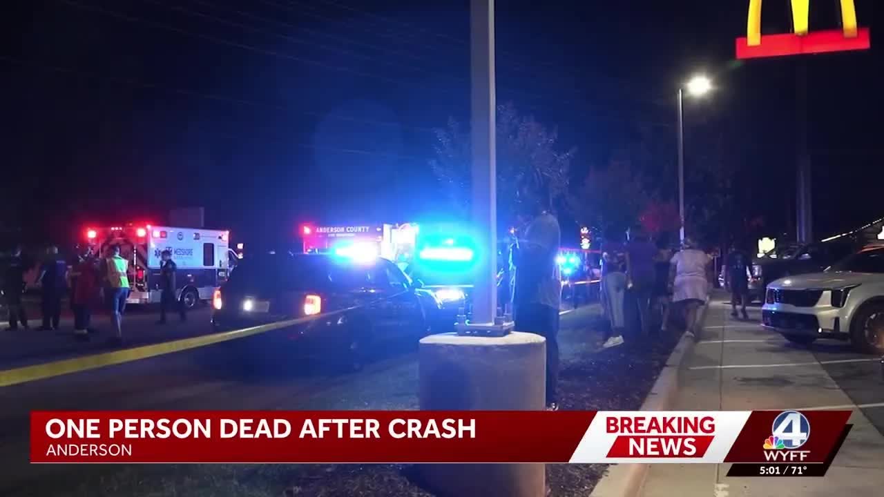 Pedestrian fatally struck in Anderson County intersection