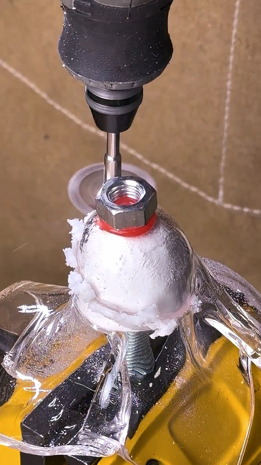 Creative DIY finger prosthetic idea that works perfectly