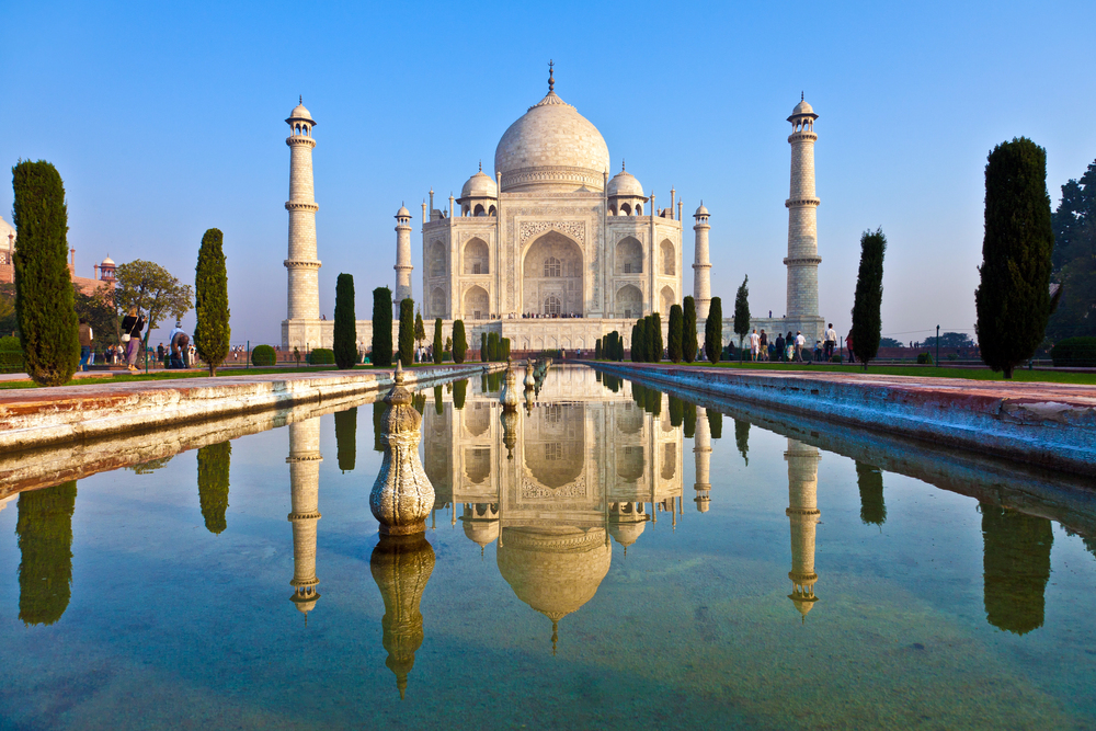 15 architectural wonders built in impossible places