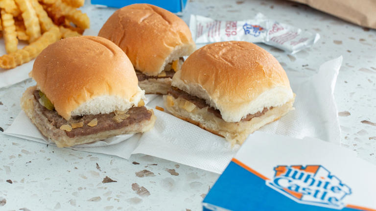 5 best chain restaurant sliders, according to customers