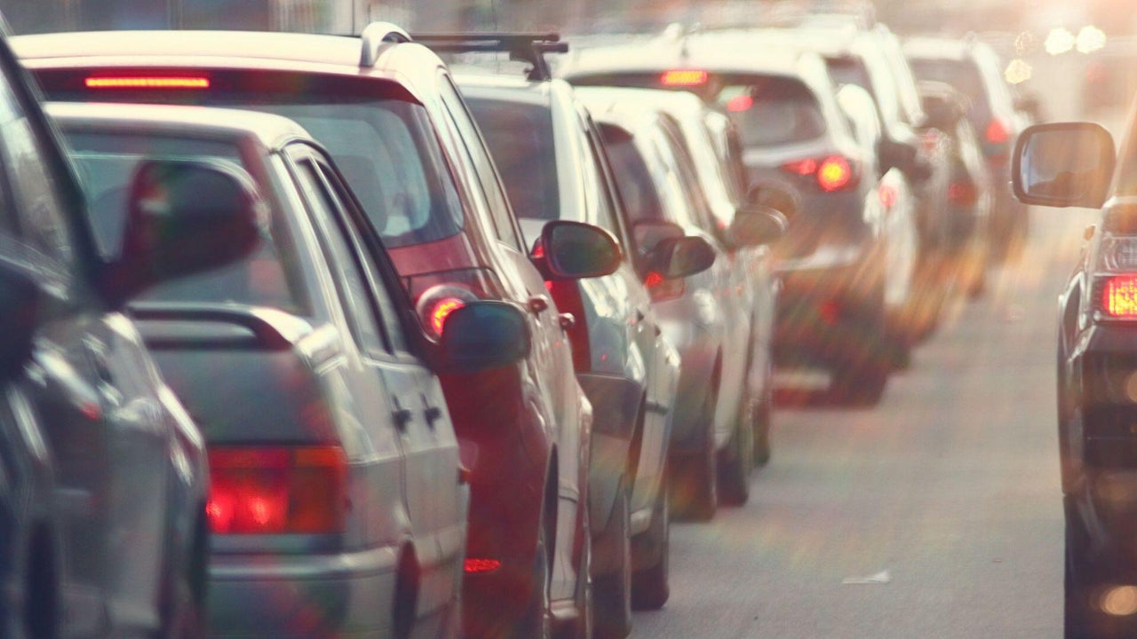US commute times and distances are rising, new data shows