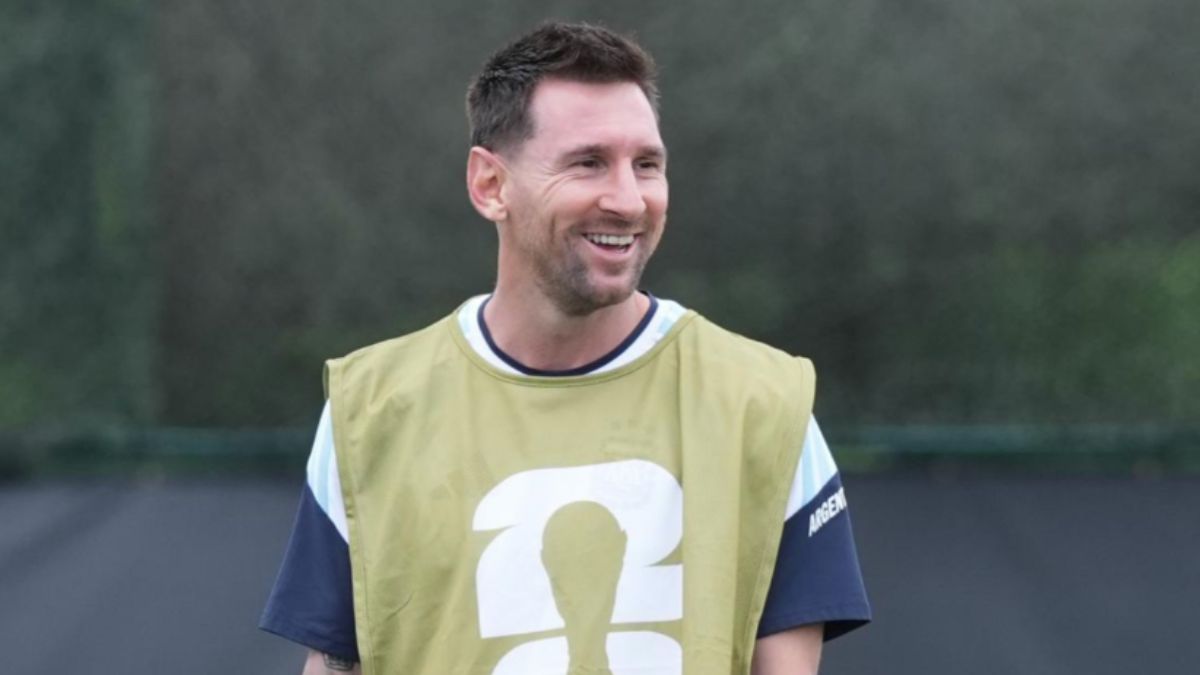 “He’s A Beast”: Mike Grella Feels Captivated By Lionel Messi’s Exceptional Skills