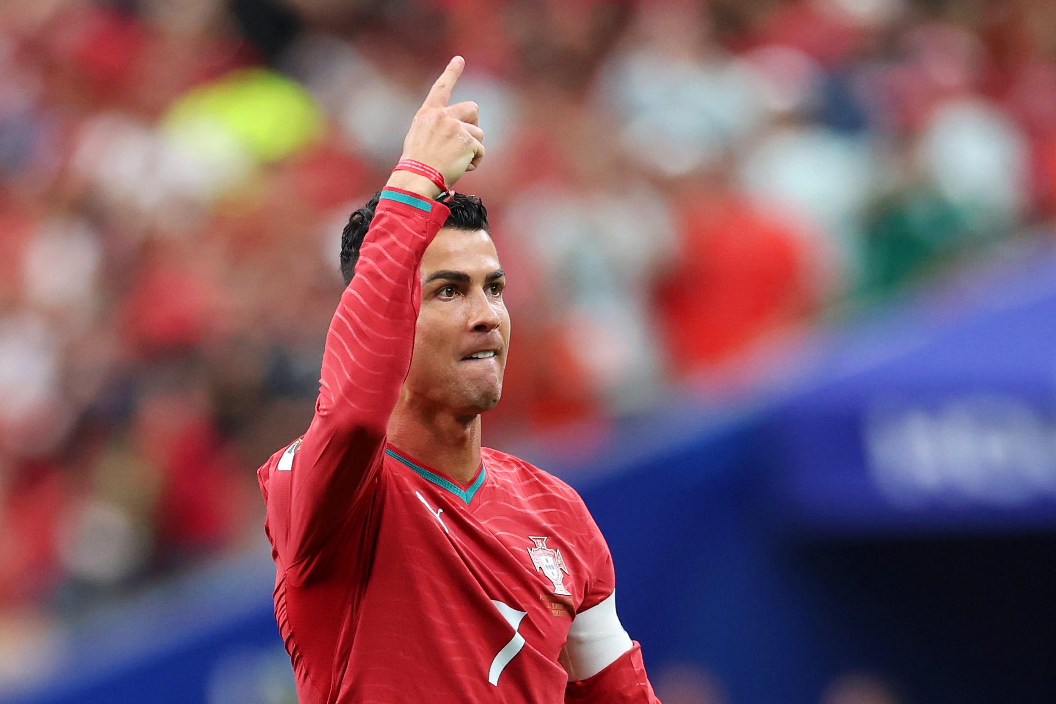 Ronaldo shines as Portugal dominates Uzbekistan