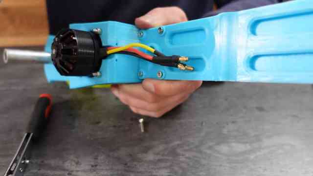 RC snowcat kit build step by step assembly and testing guide