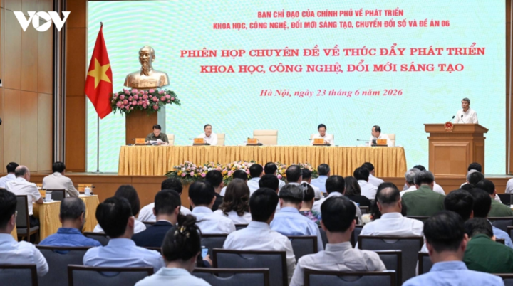Thủ tướng: Tháo gỡ điểm nghẽn cơ chế, thúc đẩy phát triển công nghệ chiến lược