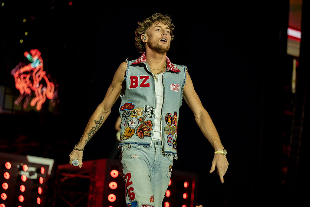 Country singer Bailey Zimmerman accused of trashing hotel room