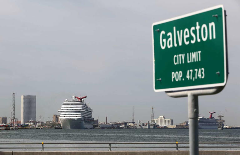 Maritime industry leader gives Port of Galveston major props