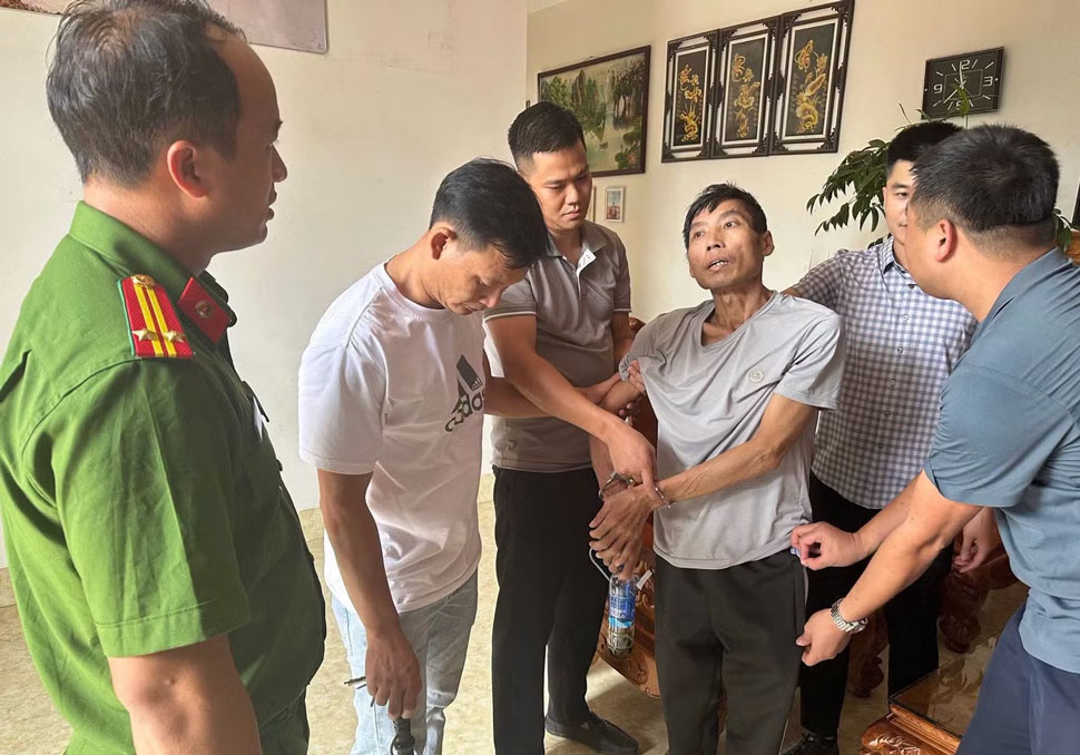 Bắt giữ phạm nhân giết người vượt trại khi đang lẩn trốn ở Lào Cai