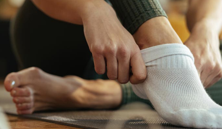 7 mẹo khử mùi hôi chân khi đi giày đơn giản, hiệu quả