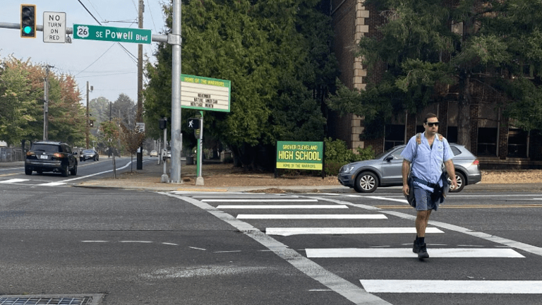 Right turns at red lights could be prohibited at more Portland ...