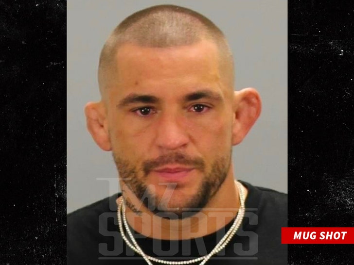 Dustin Poirier Belligerent During Airport Arrest, 'I'll Fight You Right Now'