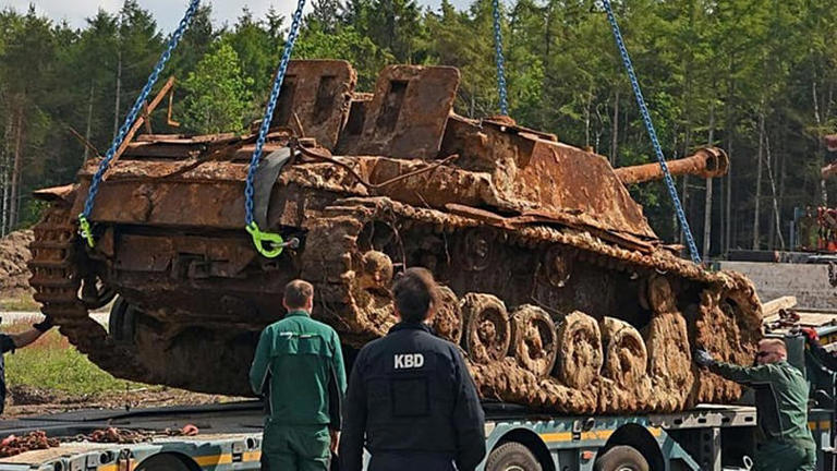 Remarkably well preserved: Second World War assault gun uncovered