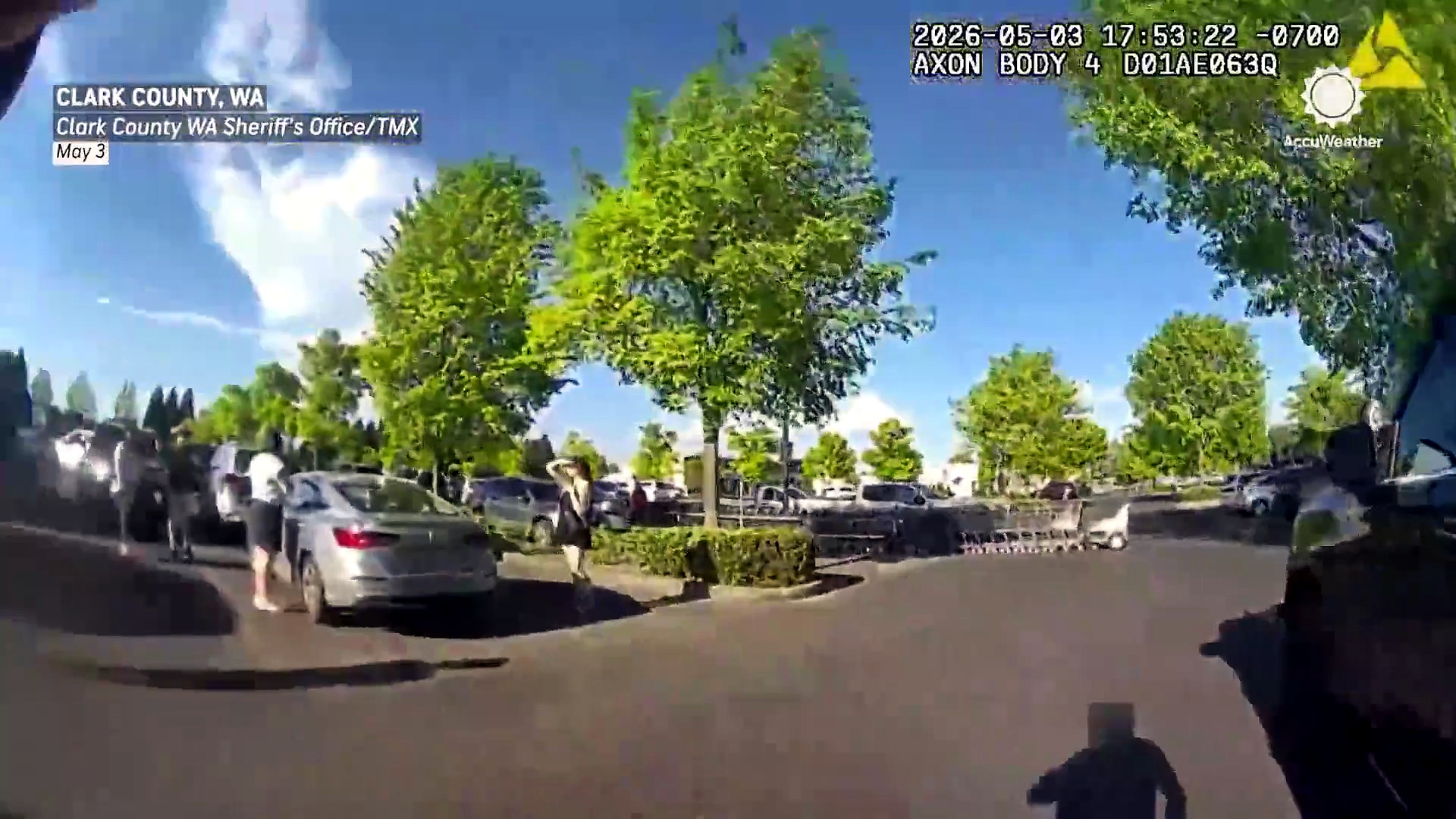 Deputy shatters window to save child from a hot car