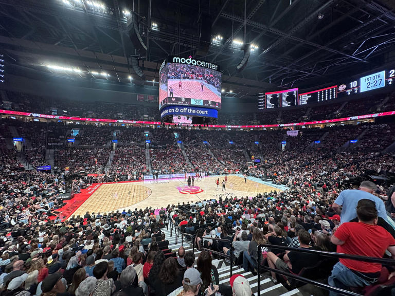 Portland mayor emphasizes need for Moda Center renovation funding ...
